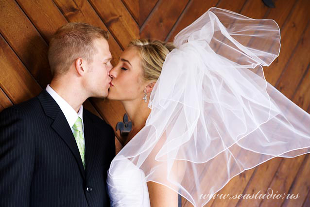 Seattle Wedding and Portrait Photographers - Sea Studio